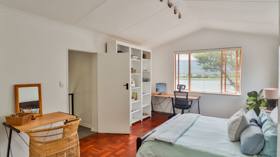 3 Bedroom Property for Sale in The Coves North West